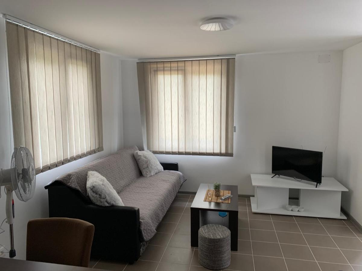 Boja Zalaska - Kameni Apartman Jagodina Exterior foto