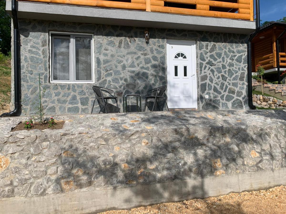 Boja Zalaska - Kameni Apartman Jagodina Exterior foto