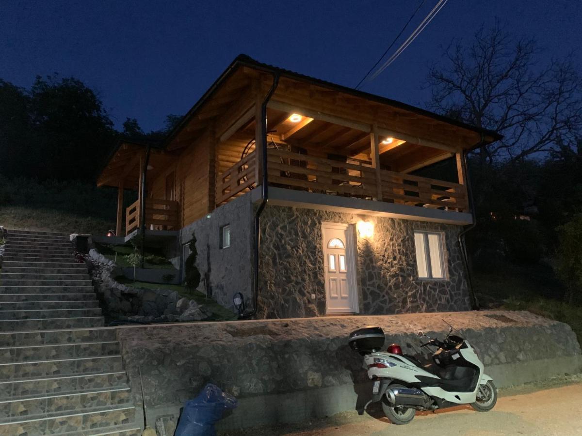 Boja Zalaska - Kameni Apartman Jagodina Exterior foto